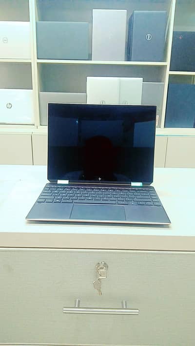 HP Spectre Diamond cut