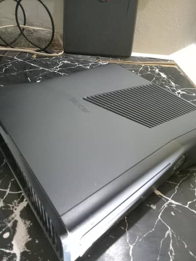 Xbox 360 Slim (RGH/JTAG) — Complete 67-Game Library