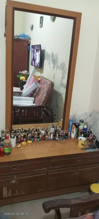 bed side table and dressing