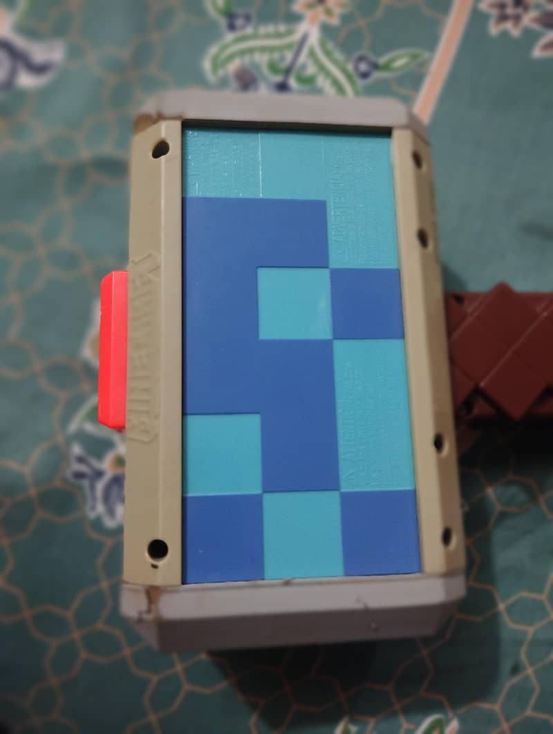 NERF Minecraft HAMMER 2