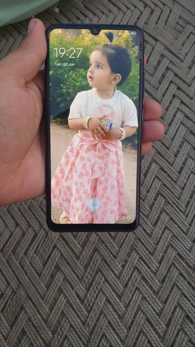 Vivo Y51 4/128 with diba charger