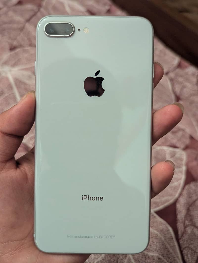 Apple iPhone 8 Plus 0