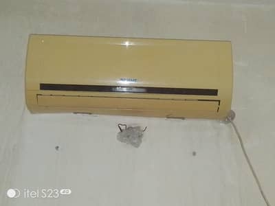 Urgently Split AC For Sale  Orient 1 ton cooper 100%