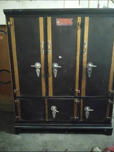 Iron almari 5 door