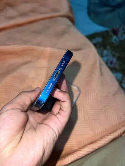 Apple iPhone 12 bettery health 89
