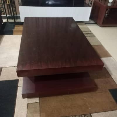 brand new condition centre table 2 × 4 size even not 1 Time use.
