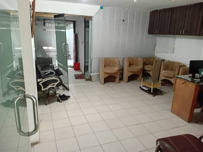 Sami furnished office for rent 550sqft in shahar e Faisal.