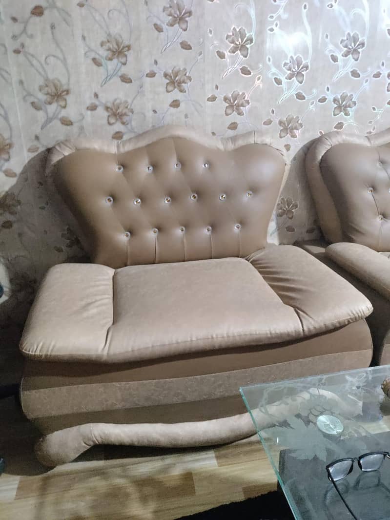 almost new condition 4
