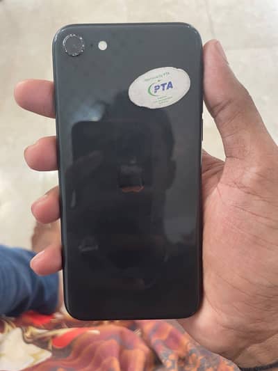 Apple iPhone SE