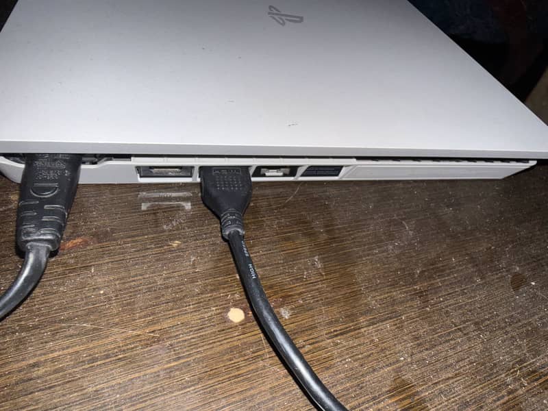 PS4 slim 3