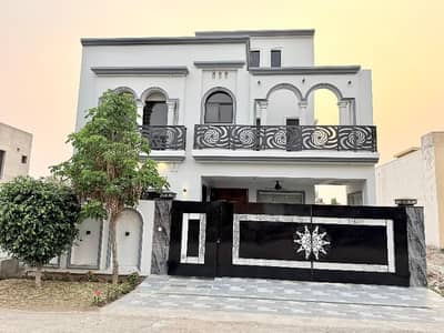 Direct Deals Marketing Offers Prime Location Lavish Beautiful Double Storey Facing Park House Available For Sale Reasonable Price In G Block Aljalil Garden Faizpur Interchange Main Sharaqpur Road Lahore