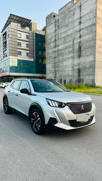 Peugeot 2008 Allure 2023 B2B in brand new condition