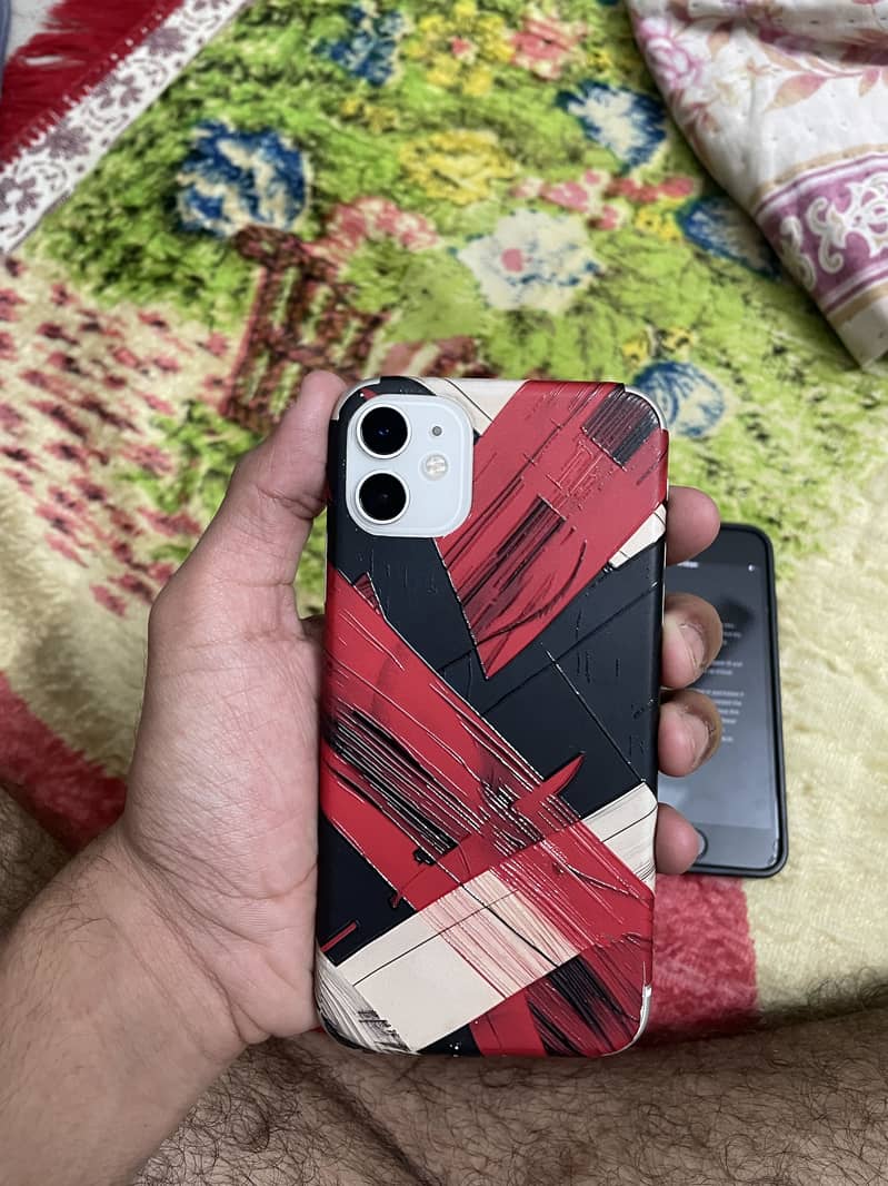 Apple iPhone 11 0
