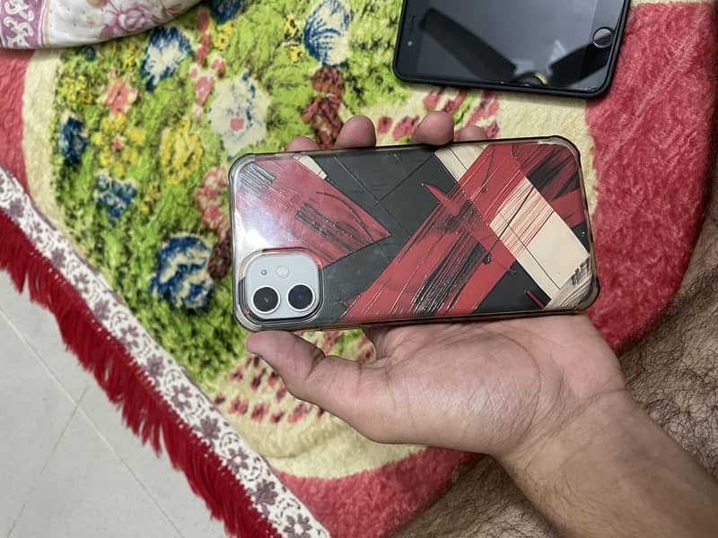 Apple iPhone 11 7