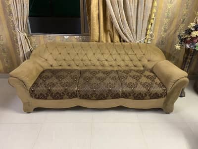 7 Seater Sofa Set Very Good Condition