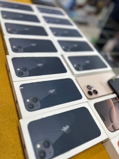 Apple iPhone 13