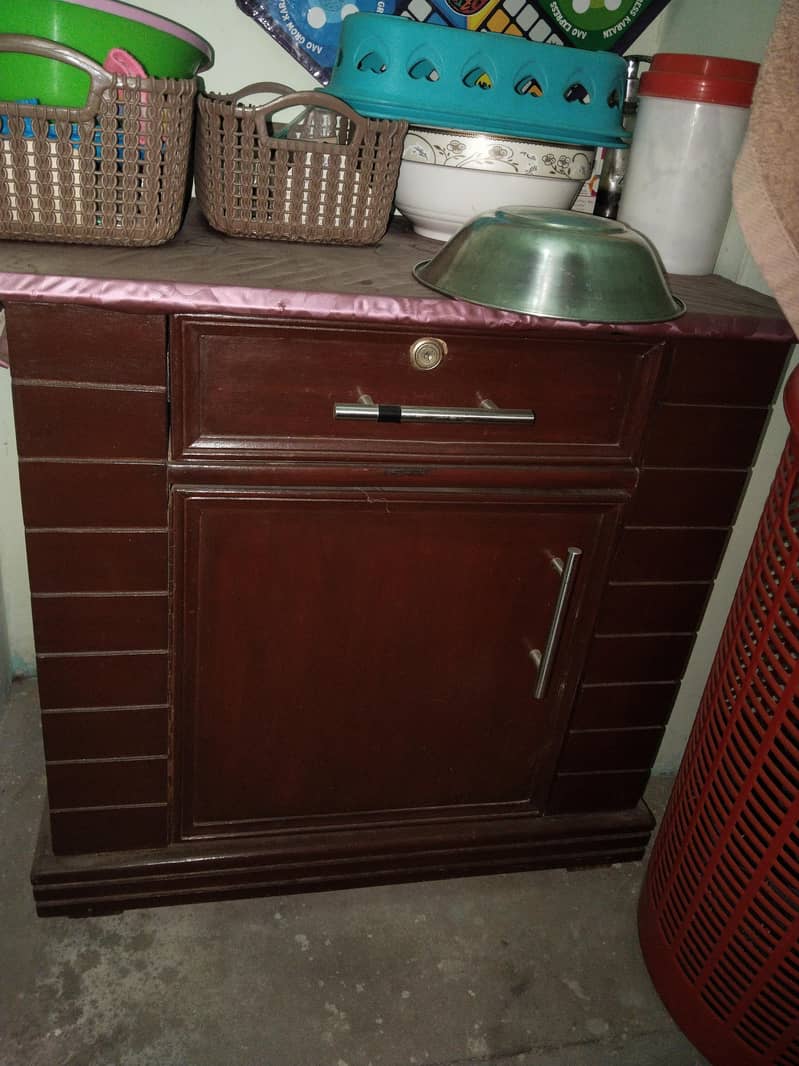 king size bed and two side table 2