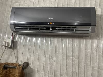 Gree Invertor AC 100% fit Condition