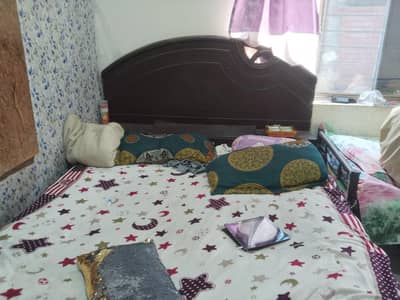 king bed for sale with spring mattress