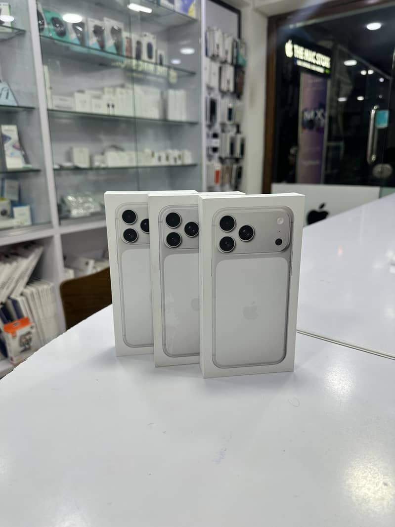 iPhone 17 pro max 0
