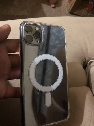 Iphone 11 pro max 256gb 10/9.5 with charger all original