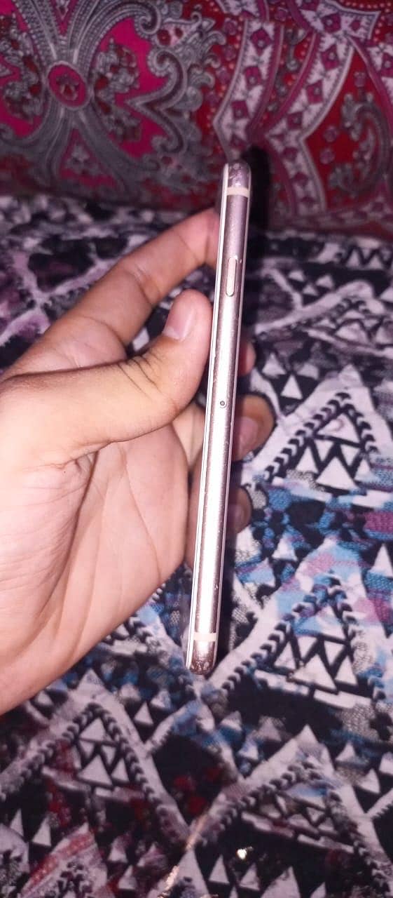 Apple iPhone 8 2