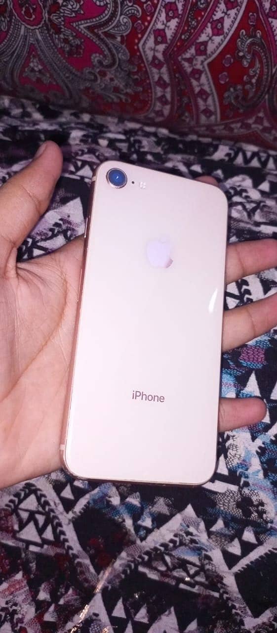 Apple iPhone 8 7