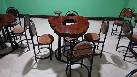 set of 4 wodden chairs with table