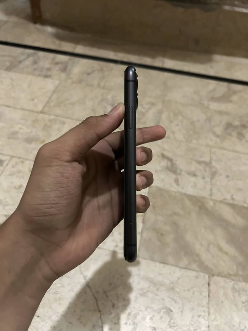 Apple iPhone 11 2