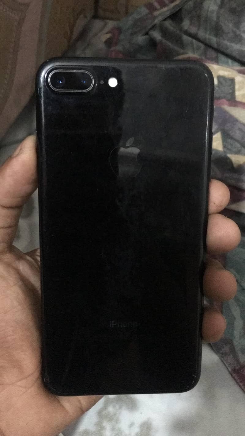 Apple iPhone 7 Plus 0