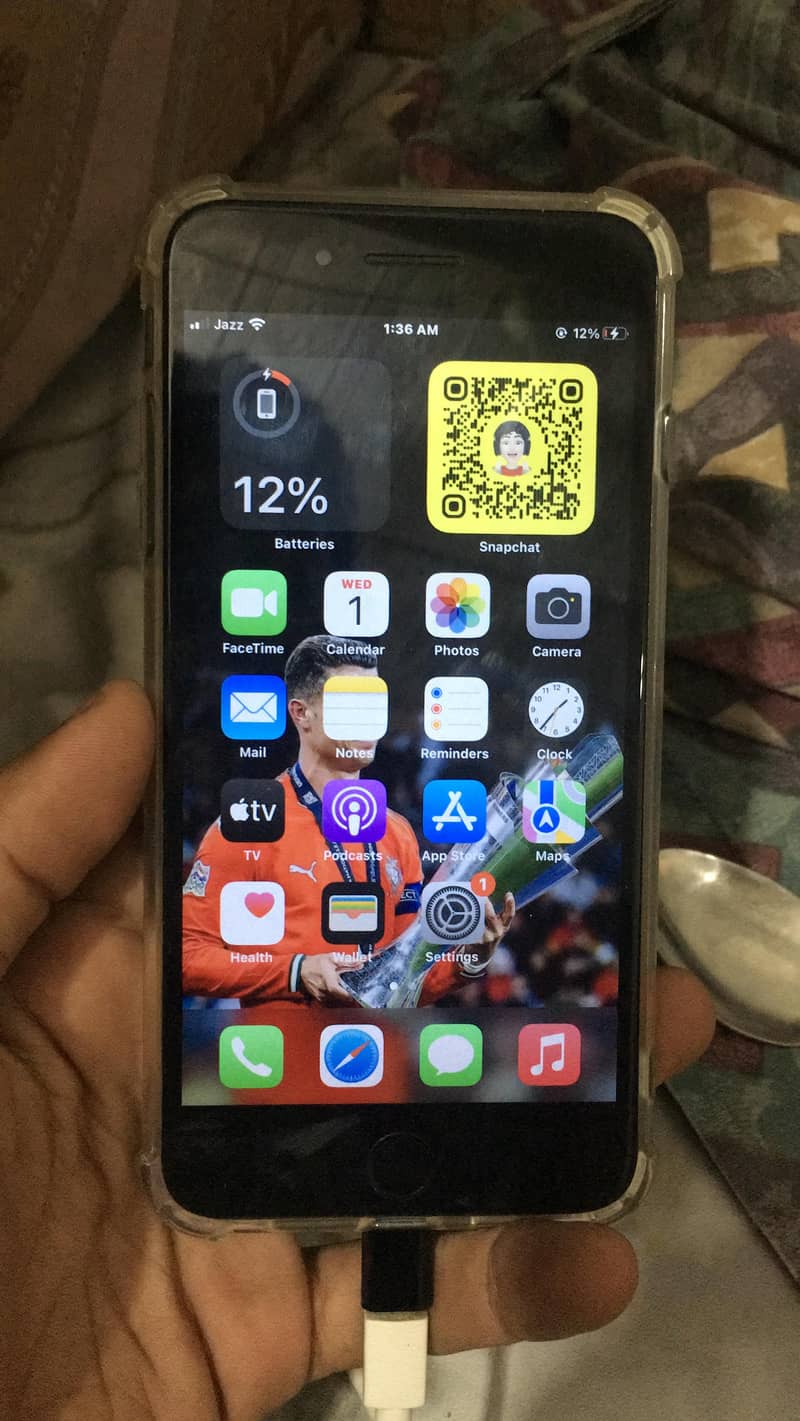 Apple iPhone 7 Plus 2