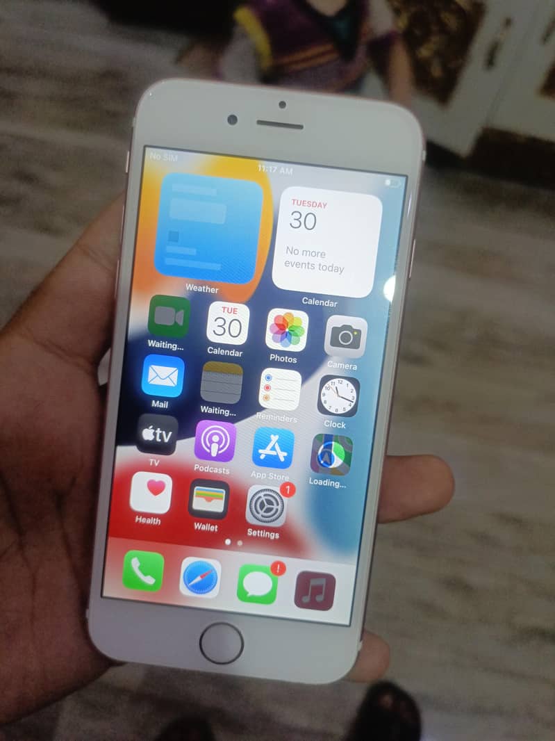 Apple iPhone 6S 4