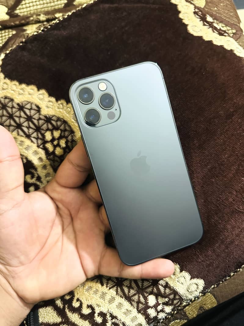 Apple iPhone 12 Pro 6