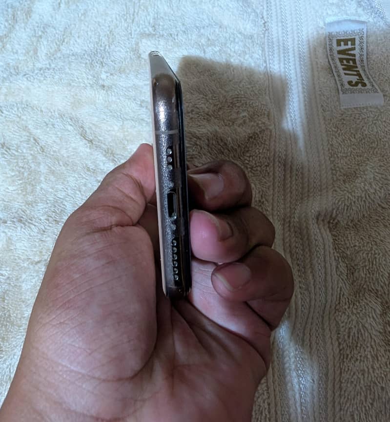 Apple iPhone XS 2