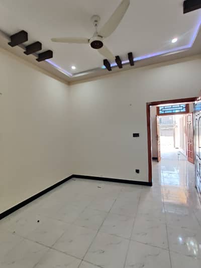 Fmc New 8 Marla Ground Portion For Rent Near To The Merkaz Top Location House