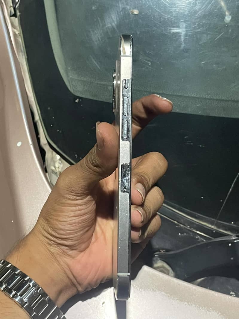 Apple iPhone 12 Pro Max 2