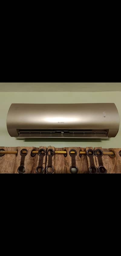 1 Ton Gree DC Inverter Chill Colling Condition 10/10