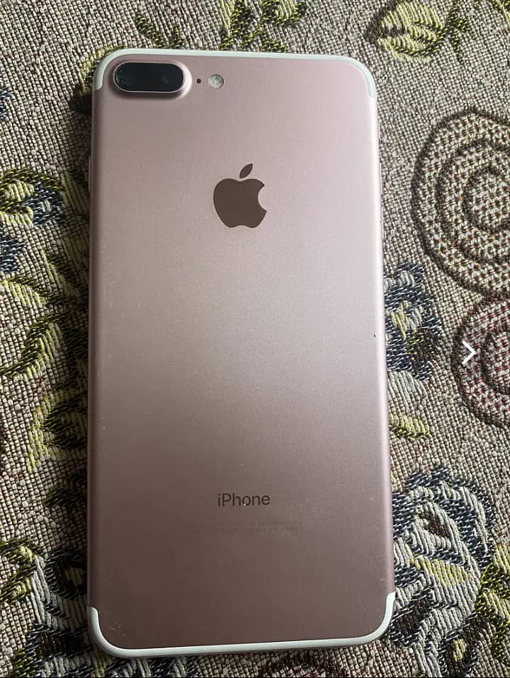 Apple iPhone 7 Plus 6