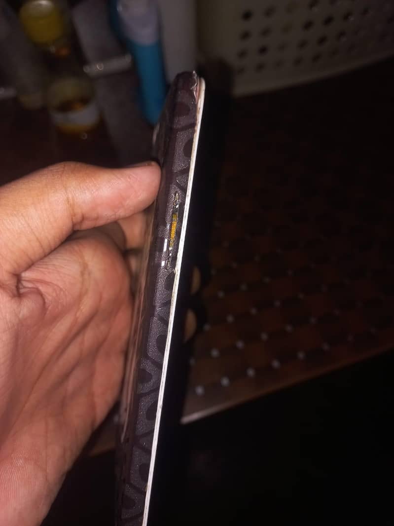 OPPO A57 1