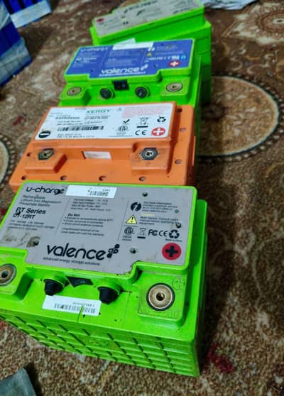 Lithium battery 12v 40 ampare made in usa sell today 0333/2309382 call
