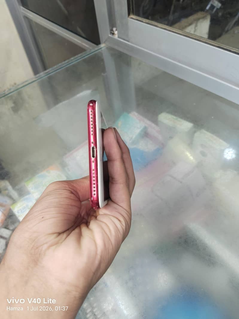 Apple iPhone 7 Plus 2