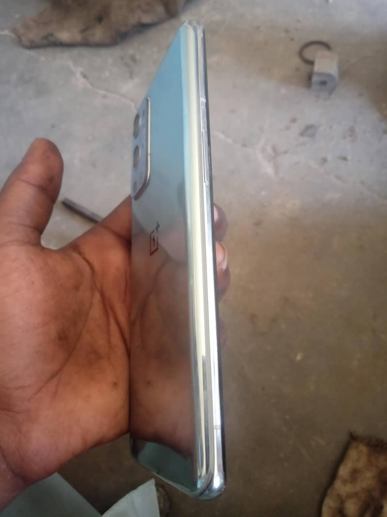 One Plus 9 Pro 3