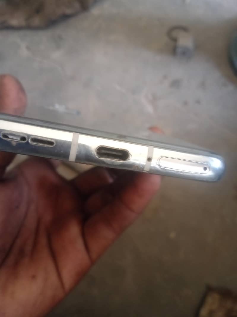 One Plus 9 Pro 4