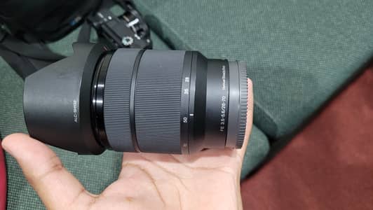 Sony FE 3.5-5.6/28-70 lens OSS