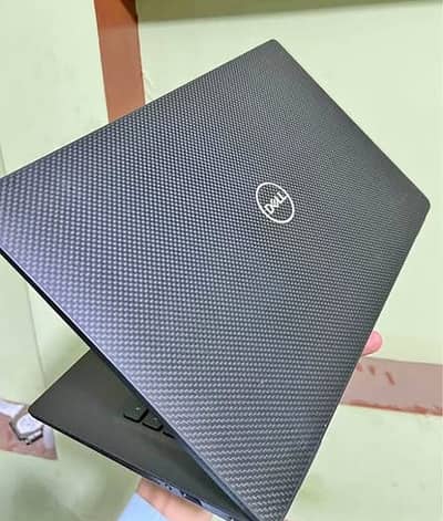 Dell Latitude 7520