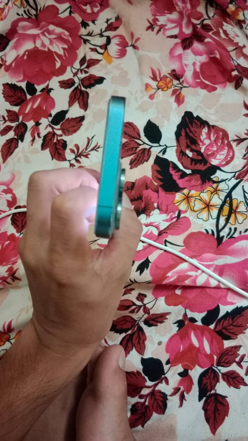 Apple iPhone 13 Pro 1