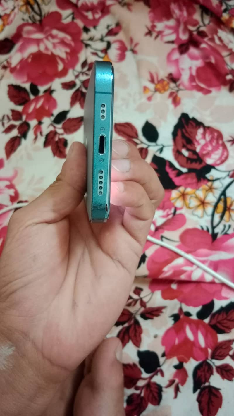 Apple iPhone 13 Pro 2