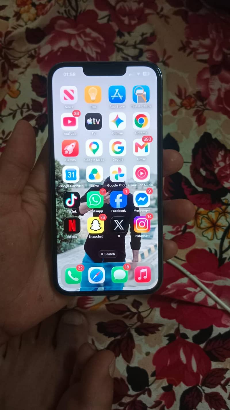Apple iPhone 13 Pro 4