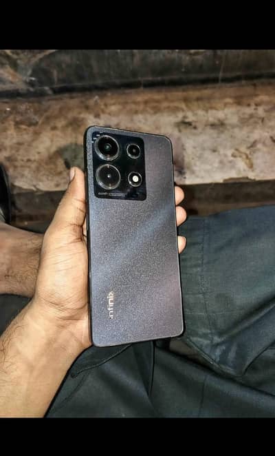 Infinix Note 30