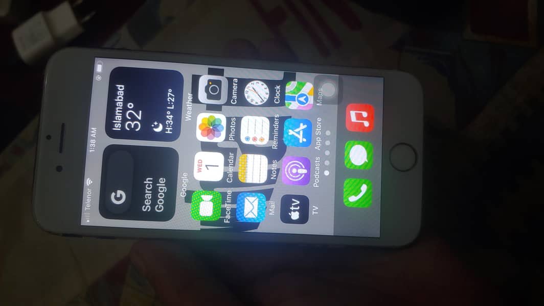 Apple iPhone 6S 4